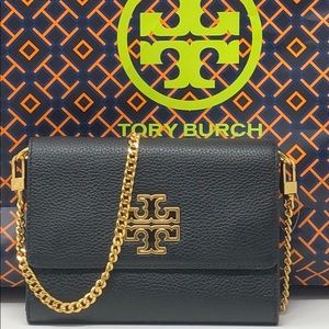 Nwt Tory Burch Britten chain wallet crossbody